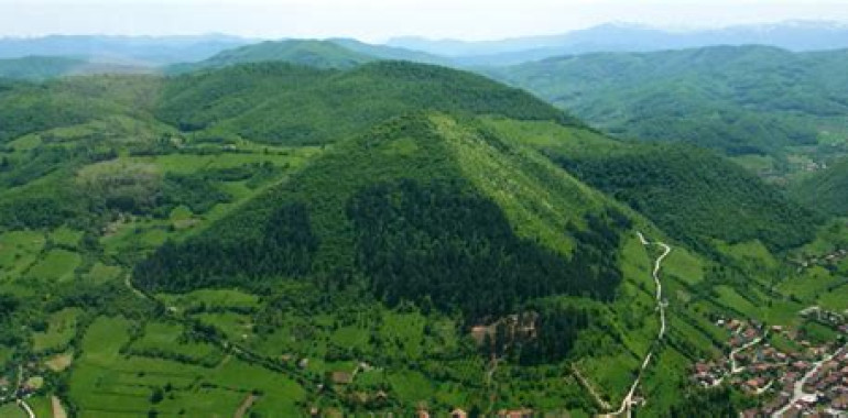 5-dnevno transformacijsko potovanje na bosanske piramide