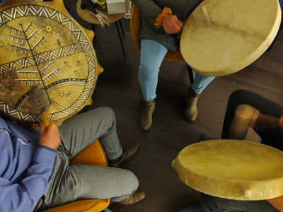 Globoko šamansko potovanje s tremi bobni