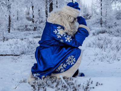 (Ded Moroz): Dobri stari (in tudi strogi) Dedek Mraz