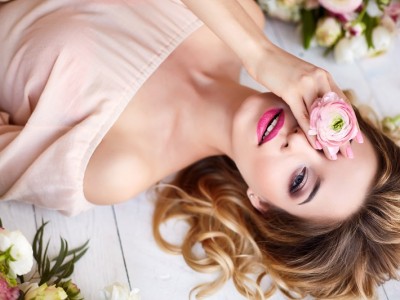 Žena ali mučenik? Kdo v resnici sem?