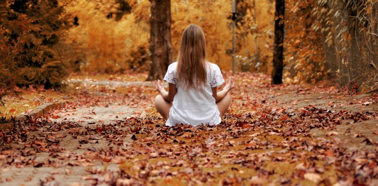 Stopi na pot obilja - meditacija za oktober 2018