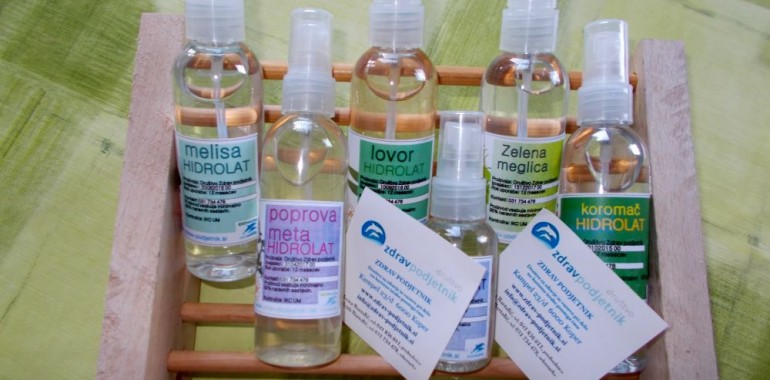 Iz zeliščnega sveta - aromatične zelišče vodice oziroma hidrolati