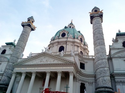 O RAZVOJU - RAZVOJ IN NEKDO DRUG... 