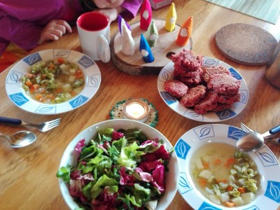 Hrana - kar dajemo vase gradi naše telo