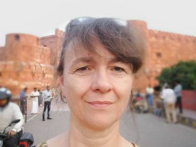 Nežnost in ženska energija - ključni kvaliteti za vzpostavitev sočutne in povezane družbe.