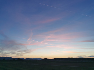 Angeli šepetajo - sporočilo