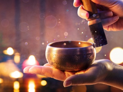 Meditativna zvočna kopel z uravnovešanjem čaker