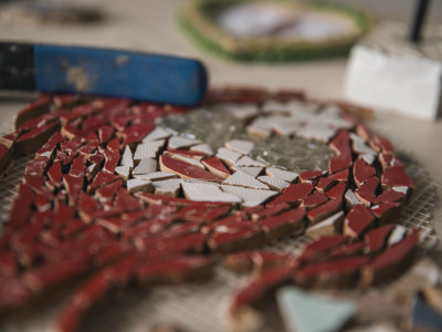 Mozaik - umetnost, ki zdravi in navdihuje