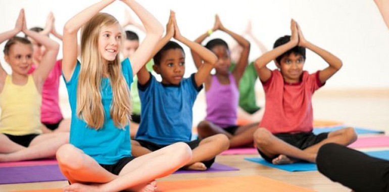 Brezplačna predstavitev poletne joge za otroke