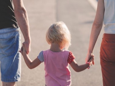 Kako škodimo drugim, kadar pričakujemo, da nas morajo osrečiti?	