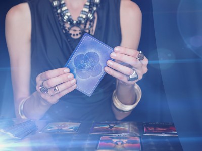 Navdihi iz tarot kart z afirmacijo