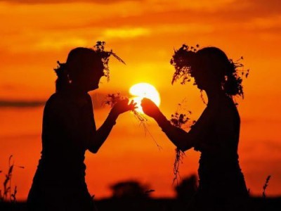 Kaj nam prinašajo energije poletnega solsticija?