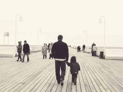 Očetova urna postavka