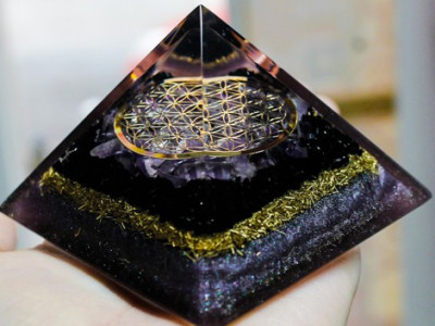 Orgonit, uporabno darilo za moškega