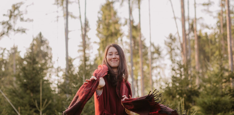 Ženski cikel, menstrualno mentorstvo in svetovanje za simptotermalno metodo