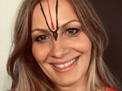 Vibracija, ki bo spremenila svet; Zapis pogovora s Petro Dežman Shyamalo