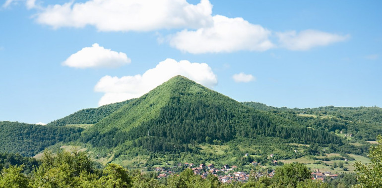Duhovno potovanje in voden ogled doline bosanskih piramid