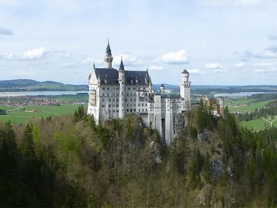 Tudi princeske so nasedle in iskale srečo zunaj sebe