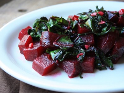 Ajurvedski recept rdeča pesa, špinača in kokos