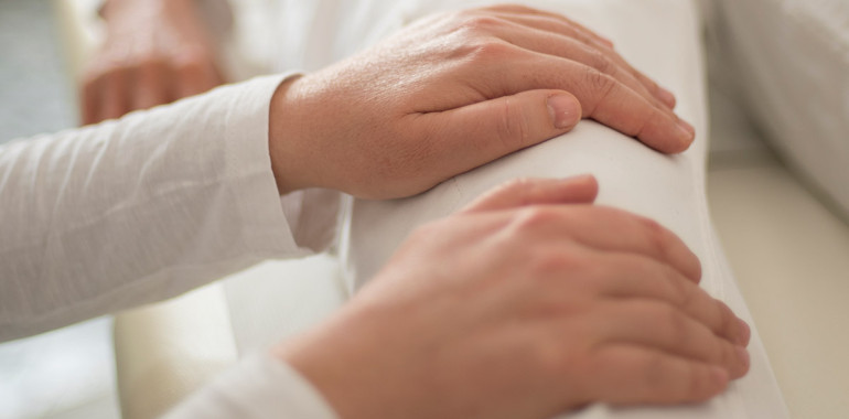 Utrujeni od bolečin? Reiki ponuja drugačen, celosten odgovor