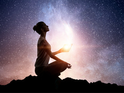 Svetlobna inteligenca – sporočila Angelov v astrološki karti