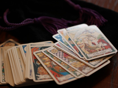 Katera je tvoja tarot karta leta 2023?