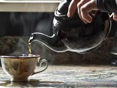 Izprazni svojo skodelico