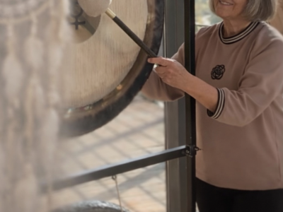 Gong kopel s kristalno vibracijo 