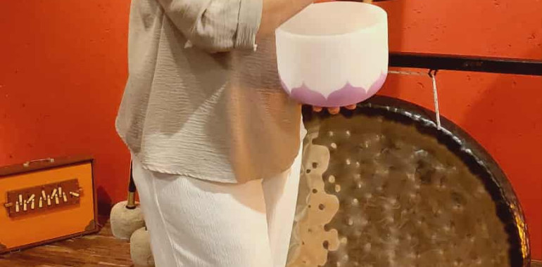 Gong kopel s kristalno vibracijo 