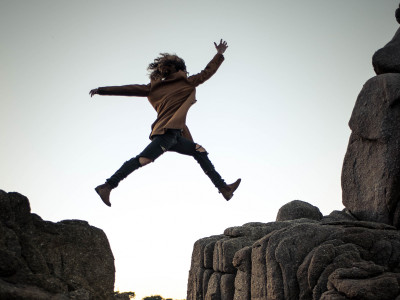Tedenski intuitivni namig: tvegajte, sprejmite in se imejte radi!