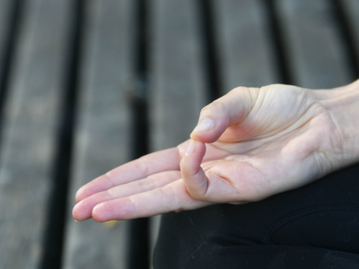 Mudra za hormonsko ravnovesje