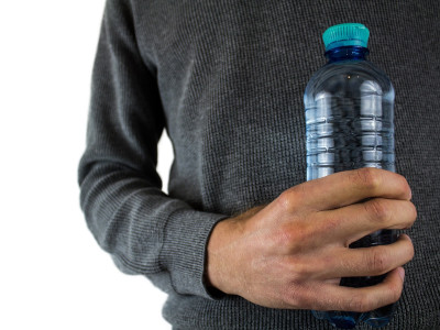 Za liter vode četrt litra nafte?