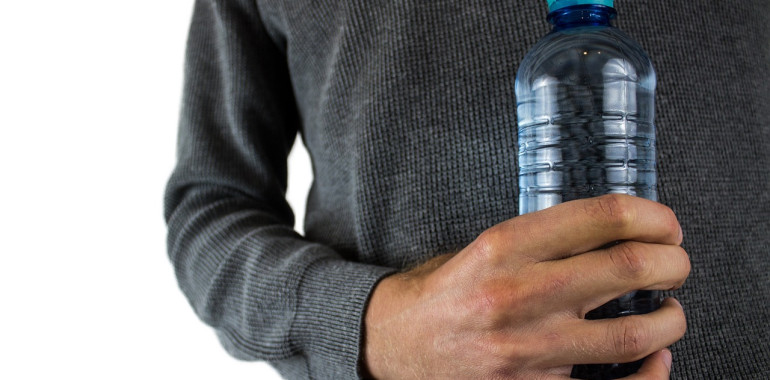 Za liter vode četrt litra nafte?